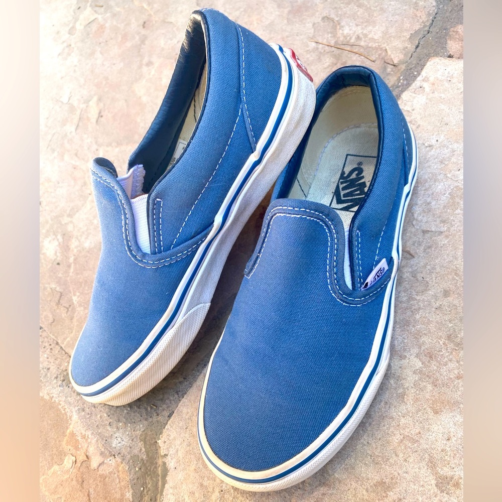 Vans slip on shoes. Old school Classic style!
